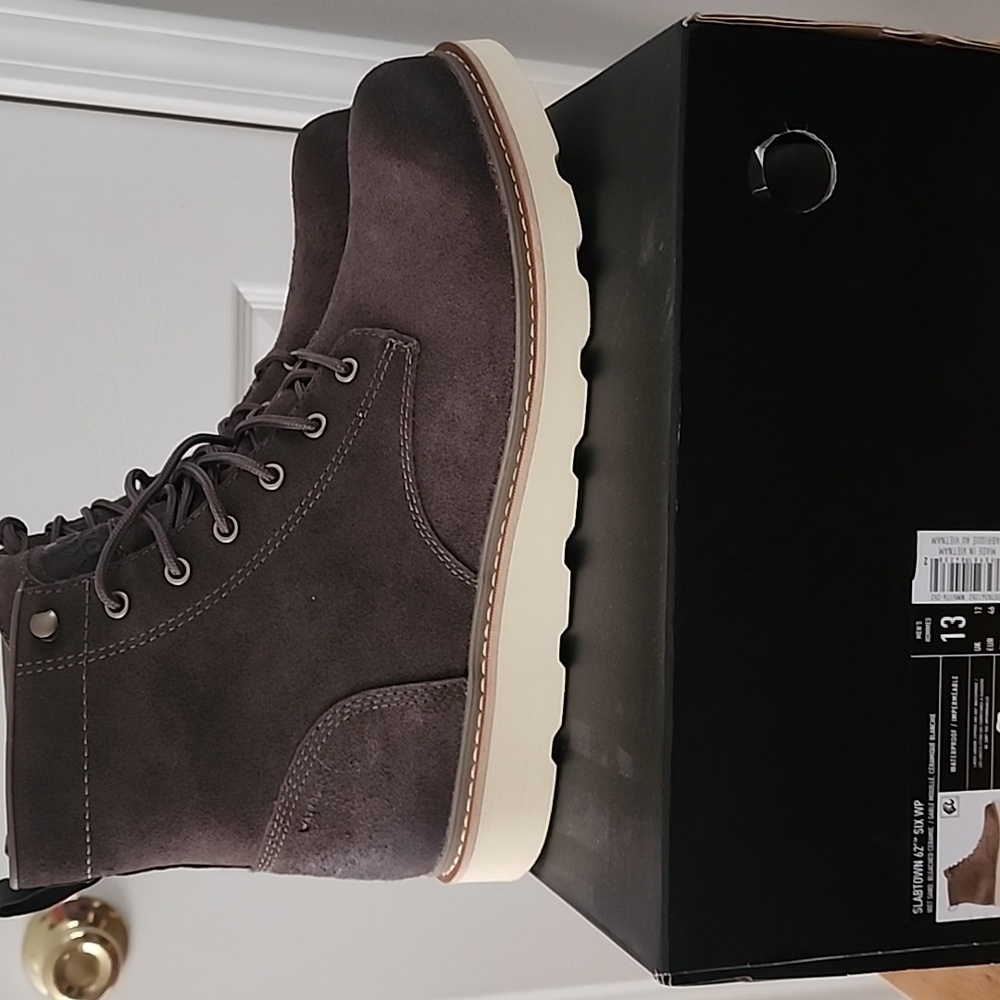 Sorel Men's Brown Suede Boots